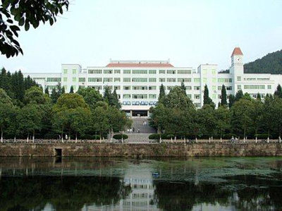 遂宁市市中区磨溪镇中学2021年报名条件
